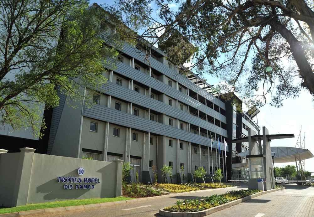 Protea Hotel By Marriott O R Tambo Airport Kempton Park Exterior photo