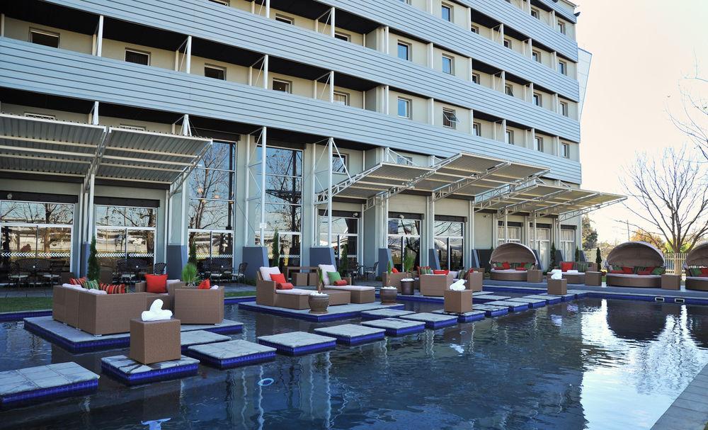 Protea Hotel By Marriott O R Tambo Airport Kempton Park Exterior photo